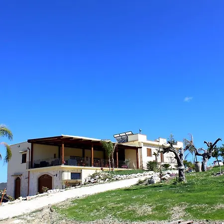 La Casa Di Bacco Farm stay *